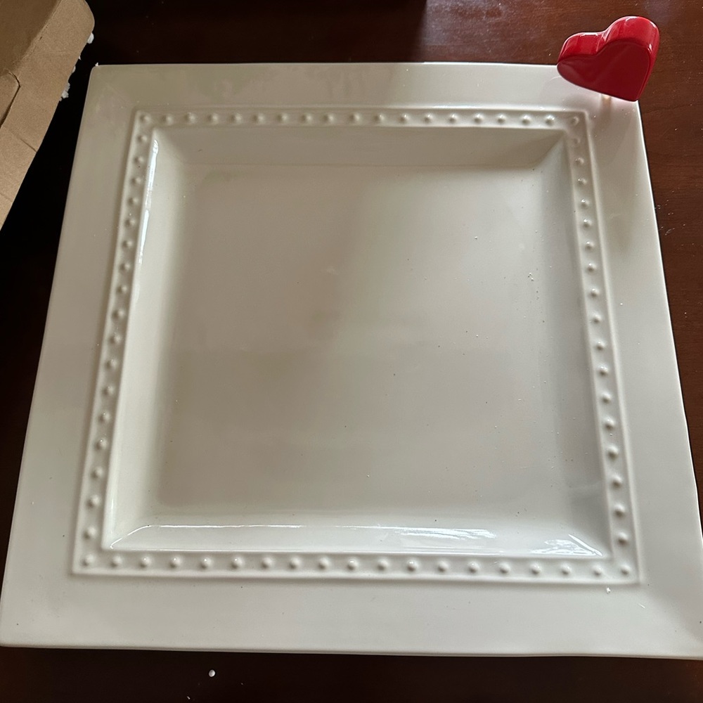 Nora Fleming Platter 13”.  Never used.  Heart attachment included.
